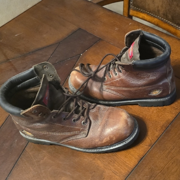 Dickies Brown and Black Leather Boots Classic Lace-Up Design Size 10m - Picture 1 of 5